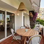 Castillo San Carlos Luxury Seafront Apartment *